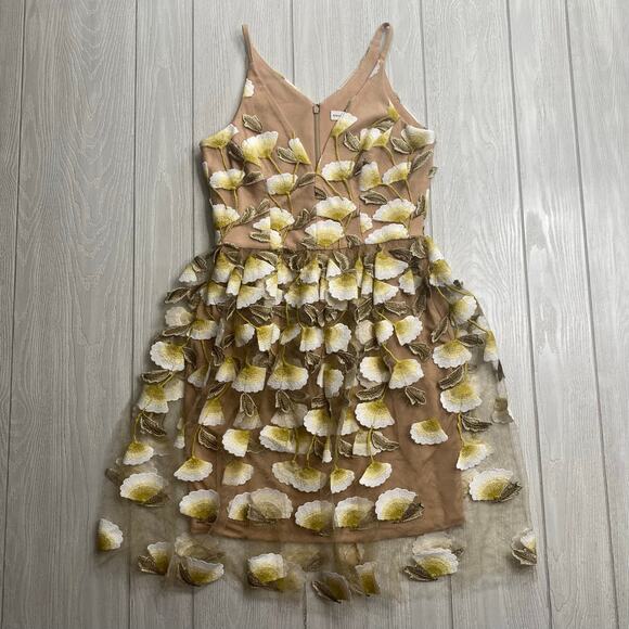 Dress the Population Women’s Betsy Lily Tan Nude Floral Embroidered Dress Medium - Picture 2 of 8